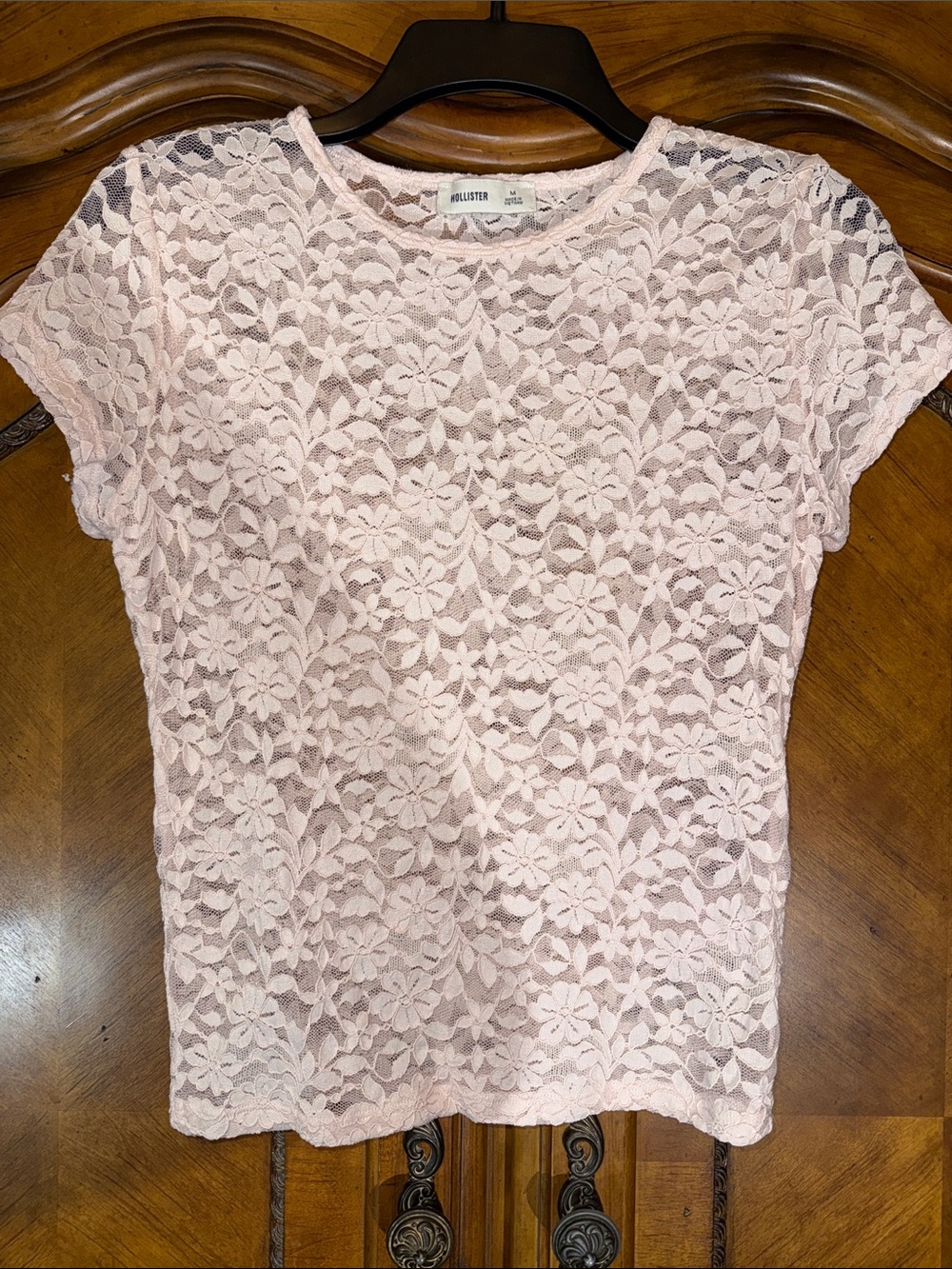 Hollister Light Pink Floral Lace Short Sleeve Top